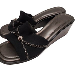 Brighton Size 8.5 wedge shoes